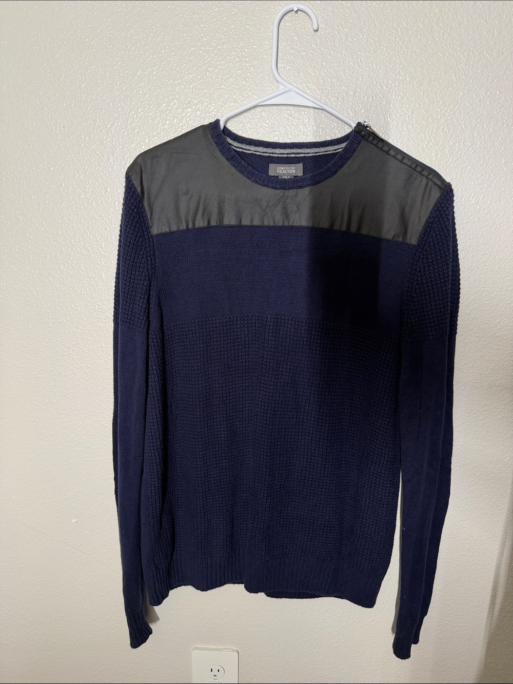 Kenneth Cole Reaction Navy Knit Crewneck Sweater with Shoulder Panel